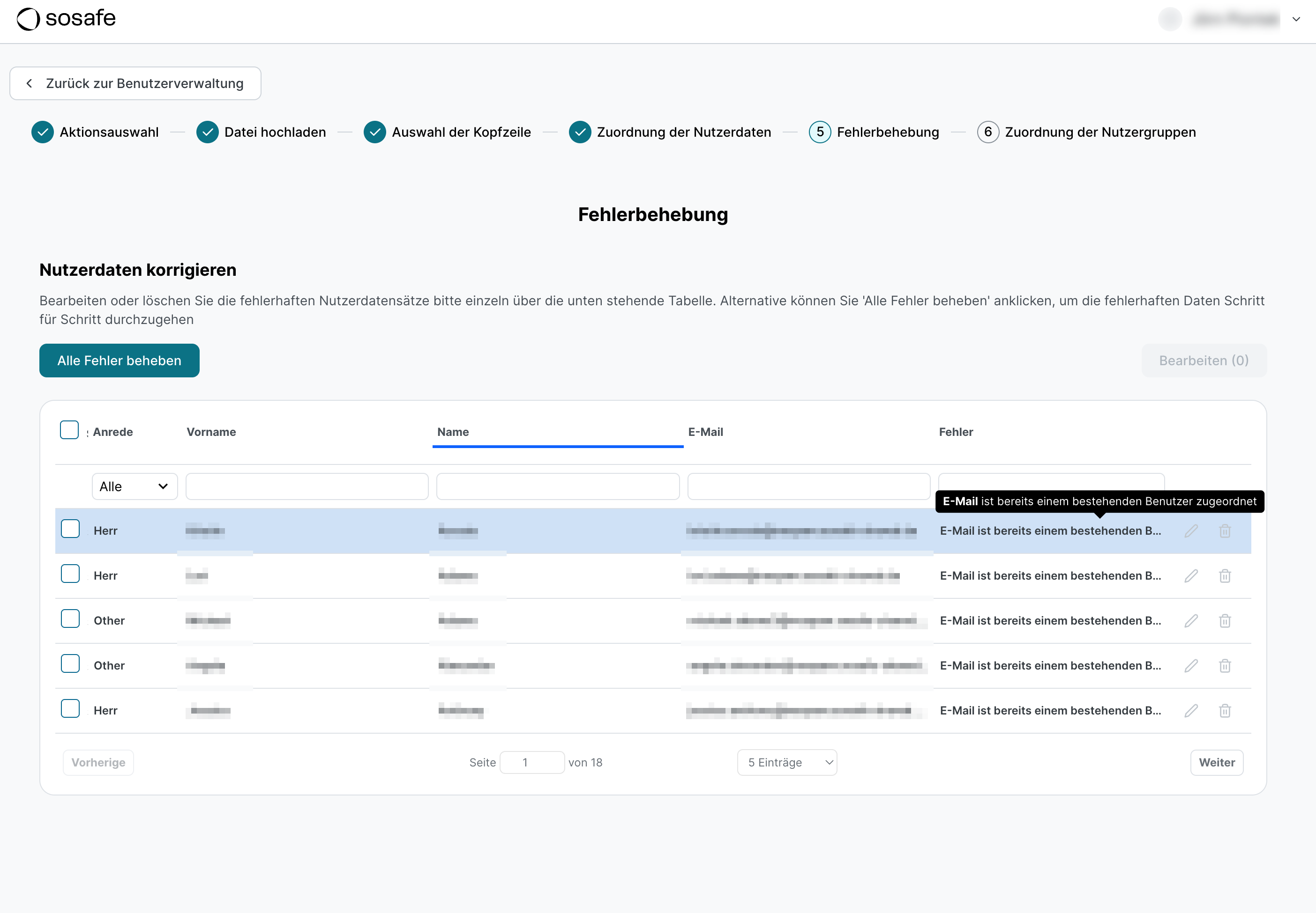 SoSafe Manager, Schritt Fehlerbehebung beim Nutzerdatenupload mit der Schaltfläche Alle Fehler beheben und einer Tabelle fehlerhafter Datensätze. Ein Eintrag zeigt den Hinweis E-Mail ist bereits einem bestehenden Benutzer zugeordnet.