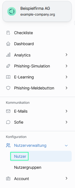 SoSafe Manager, linke Navigation mit ausgeklapptem Menüpunkt Nutzerverwaltung. Der Untereintrag Nutzer ist grün markiert, daneben steht Nutzergruppen, darüber liegen Analytics, Phishing-Simulation, E-Learning, Phishing-Meldebutton, E-Mails und Sofie.