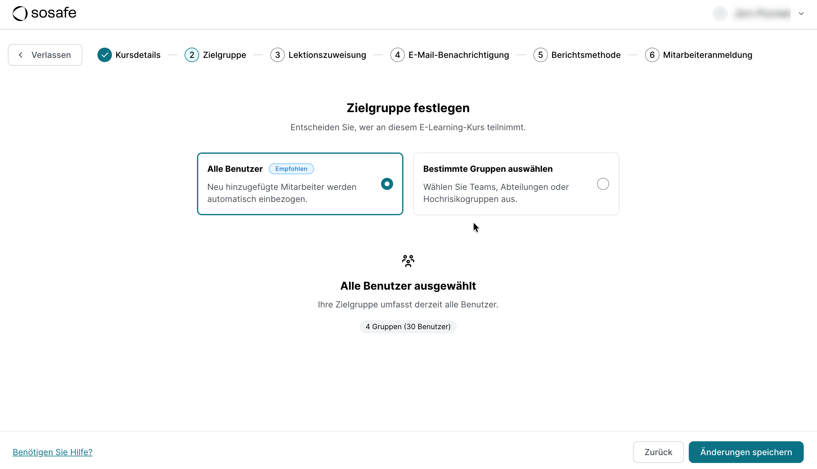SoSafe Manager, Schritt Zielgruppe mit der ausgewählten Option Alle Benutzer und der danebenliegenden Option Bestimmte Gruppen auswählen. Darunter wird die aktuelle Auswahl von 4 Gruppen mit 30 Nutzern angezeigt.