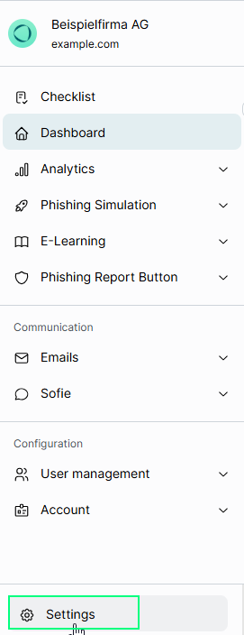 Linkernavigatiemenu van SoSafe Manager met Settings gemarkeerd onderaan, onder secties voor Dashboard, Analytics, Phishing Simulation, E-Learning, Phishing Report Button, Emails, Sofie, User management en Account.