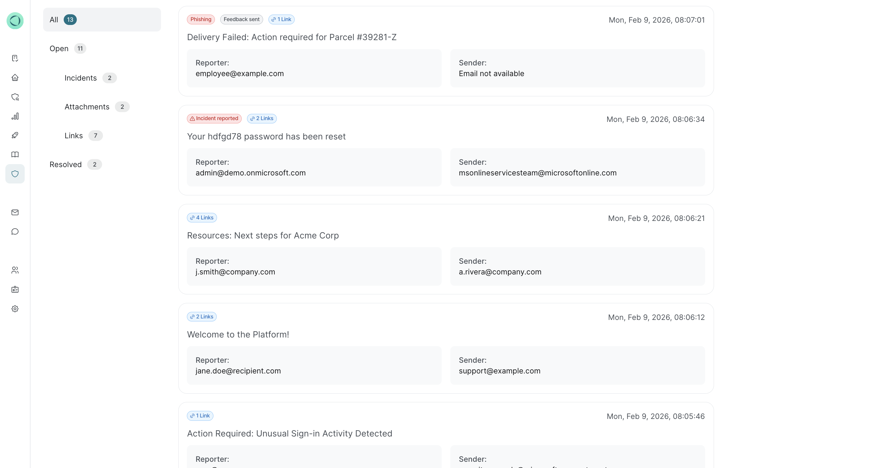 Vue d'ensemble de Threat Inbox dans le SoSafe Manager, listant les e-mails signalés avec des balises telles que Phishing, Incident reported et le nombre de liens, ainsi que les détails du signaleur et de l'expéditeur. La barre latérale gauche filtre les signalements en vues Open, Incidents, Attachments, Links et Resolved.