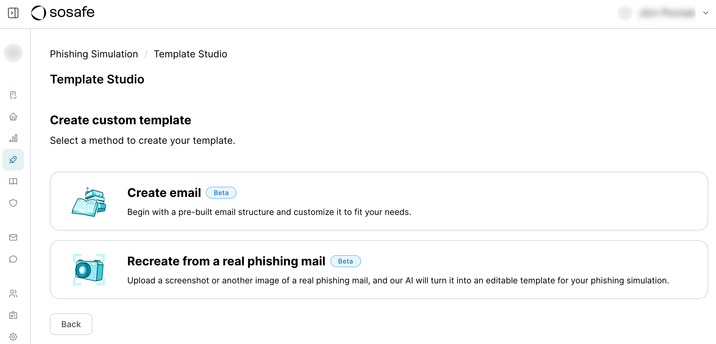 Template Studio met 2 opties: Create email en Recreate from a real phishing mail